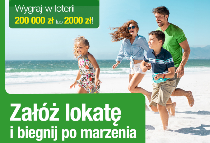 Rodzina bawi się na plaży, promując loterię z nagrodami do wygrania w Polsce.